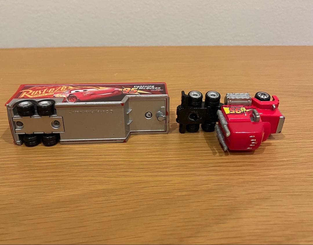 カーズ　トミカ　13台セット