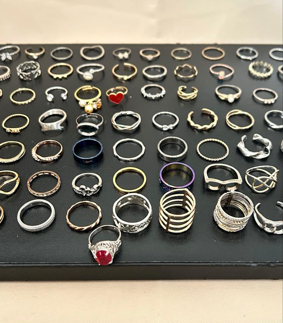 遺品整理品 豪華アクセサリー リング指輪 71点まとめ売りシルバーリングあり