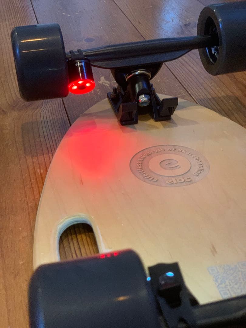 美品 elos スケートボード/LEDライト付き/袋付き