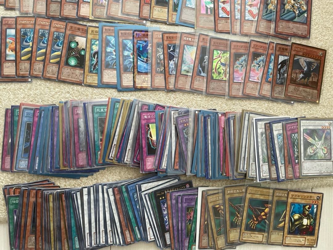 遊戯王OCGデュエルモンスターズ　カード　まとめ売り407枚　＋カードケース1個