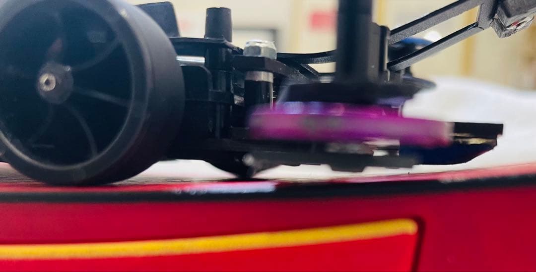 ミニ四駆 MEシャーシ 幅狭2軸ATスラダン 1軸アンカー - メルカリ