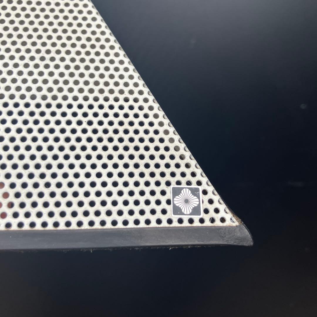 三原昌平ヤマギワ金属製 ピラミッド型 ペンダントライト【白色】