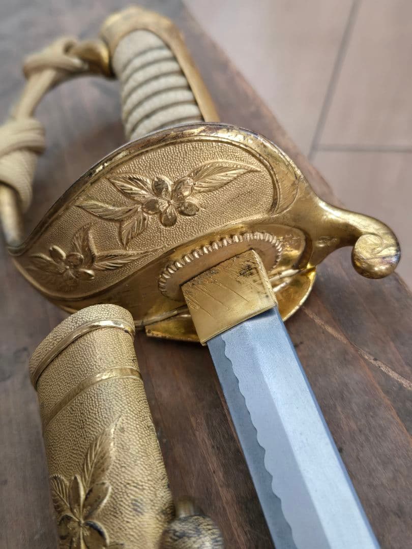 第二次大戦頃/実物　日本海軍儀礼長剣(模造刀身)　海軍航空隊司令　共箱付き