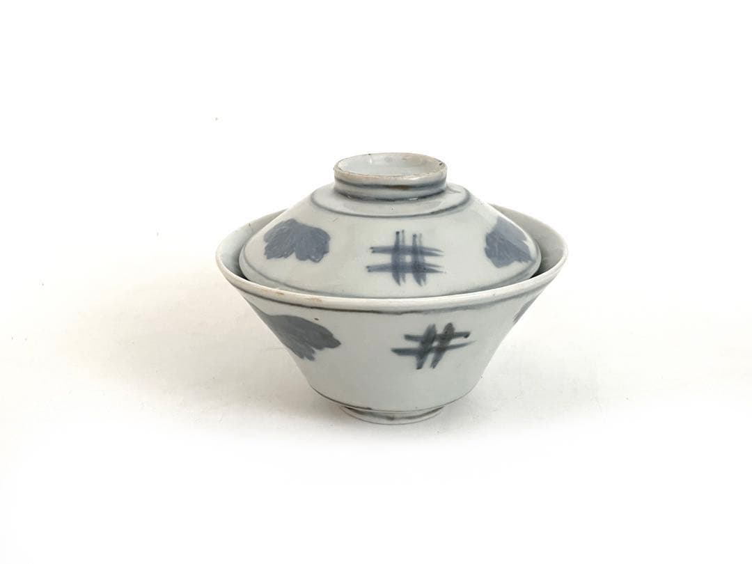 骨董　アンティーク　古伊万里　こんにゃく印判　井桁文様　蓋茶碗　初期伊万里　民藝