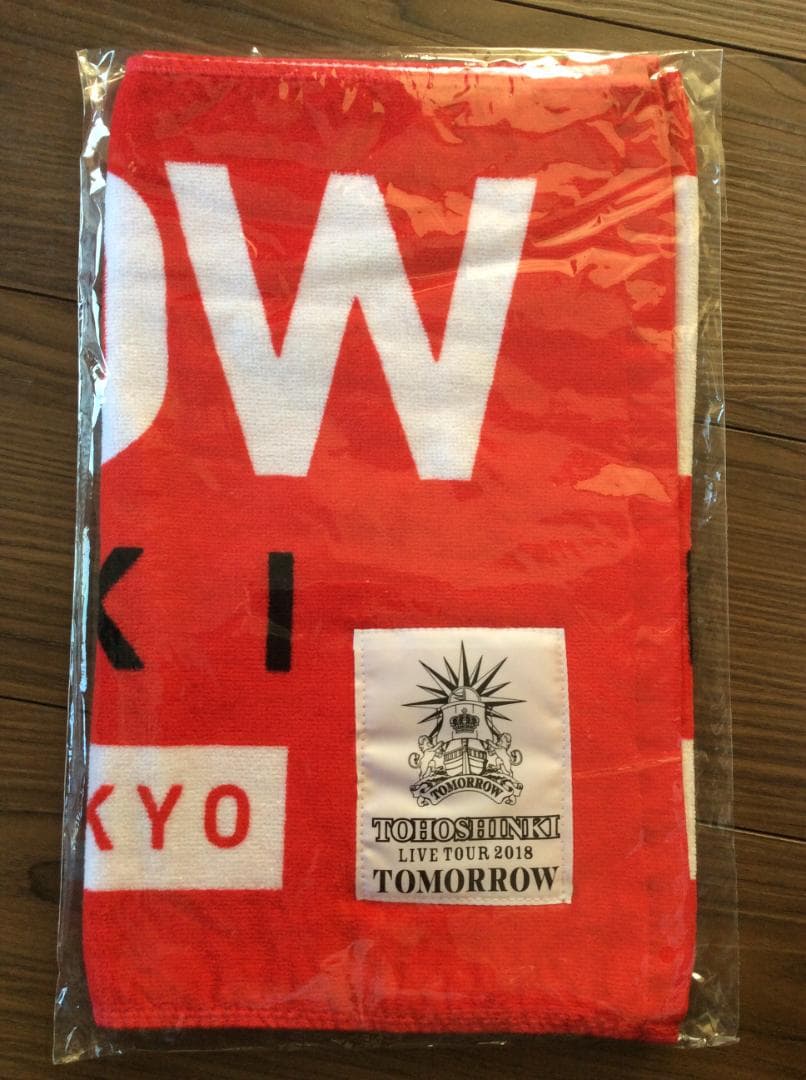 東方神起＞～TOMORROW 2018～ 会場限定フェイスタオル 赤・黒各2枚
