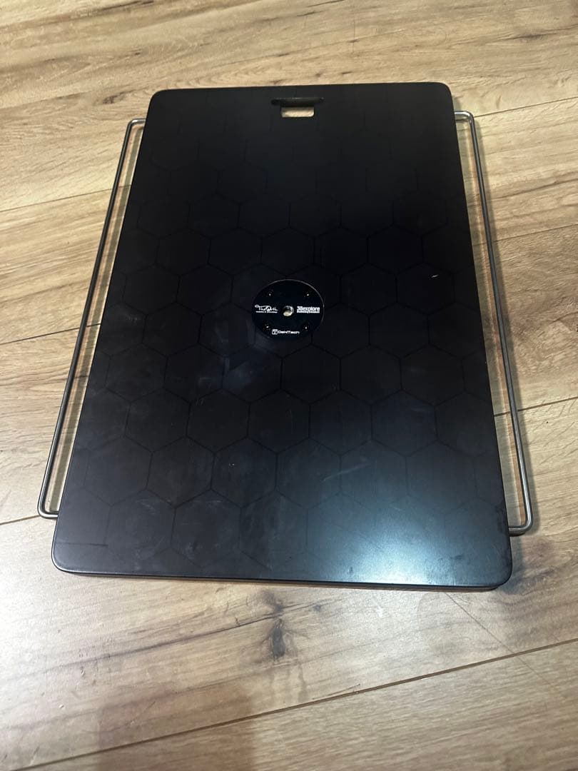 Woodrings × TheArth 床上手さん ハニカム柄