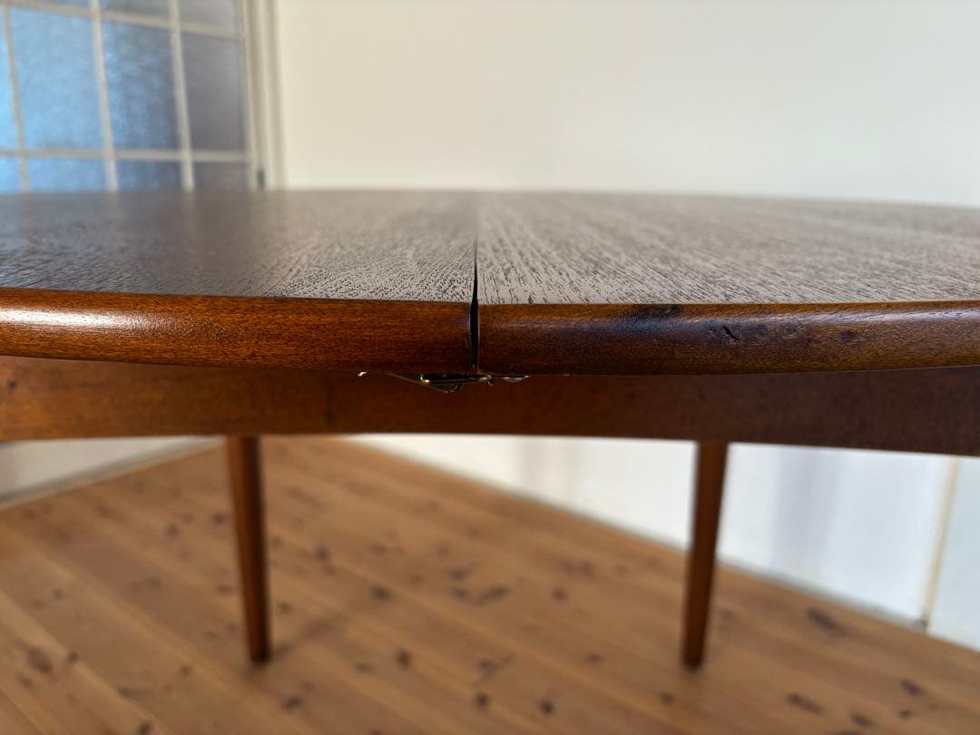 Jentique/ジェンティーク　ラウンドエクステンションテーブル