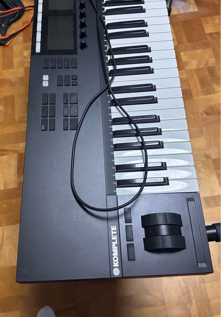 KOMPLETE KONTROL S61 mk2 トランスファーIDあり - メルカリ