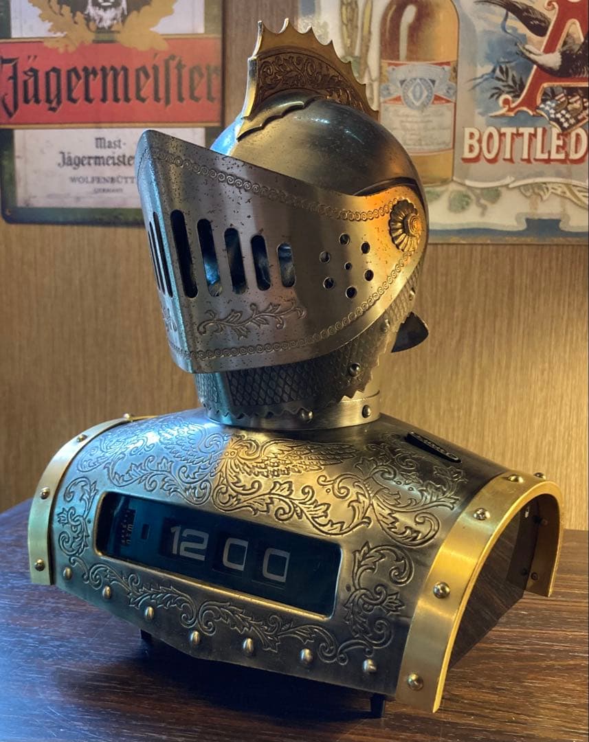 NIKKA ニッカ ウイスキー ボトルケース 西洋騎士 鎧 甲冑 ヨロイ 兜