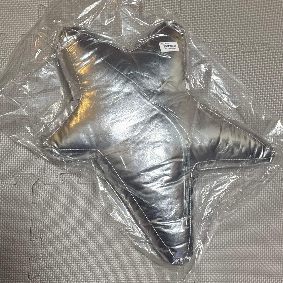 LISA × Alter Ego シルバークッション - メルカリ