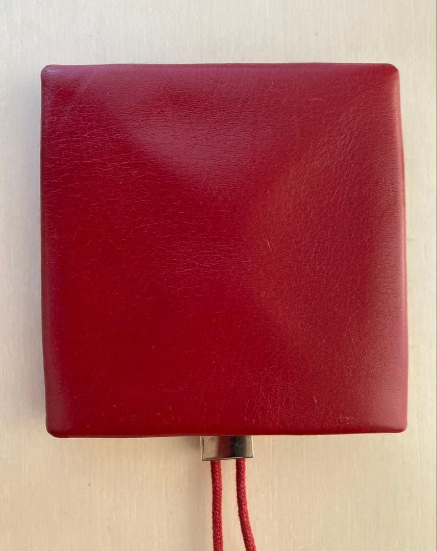 エルメス　ケース　ストラップ付き　ボルドー（レッド）HERMES