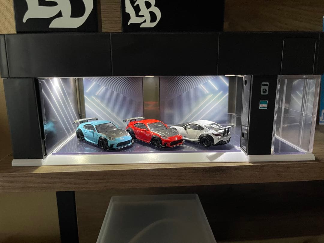 新品未開封】MINI GT Mercedes-Benz ActrosADVAN 新品未開封】MINI GT