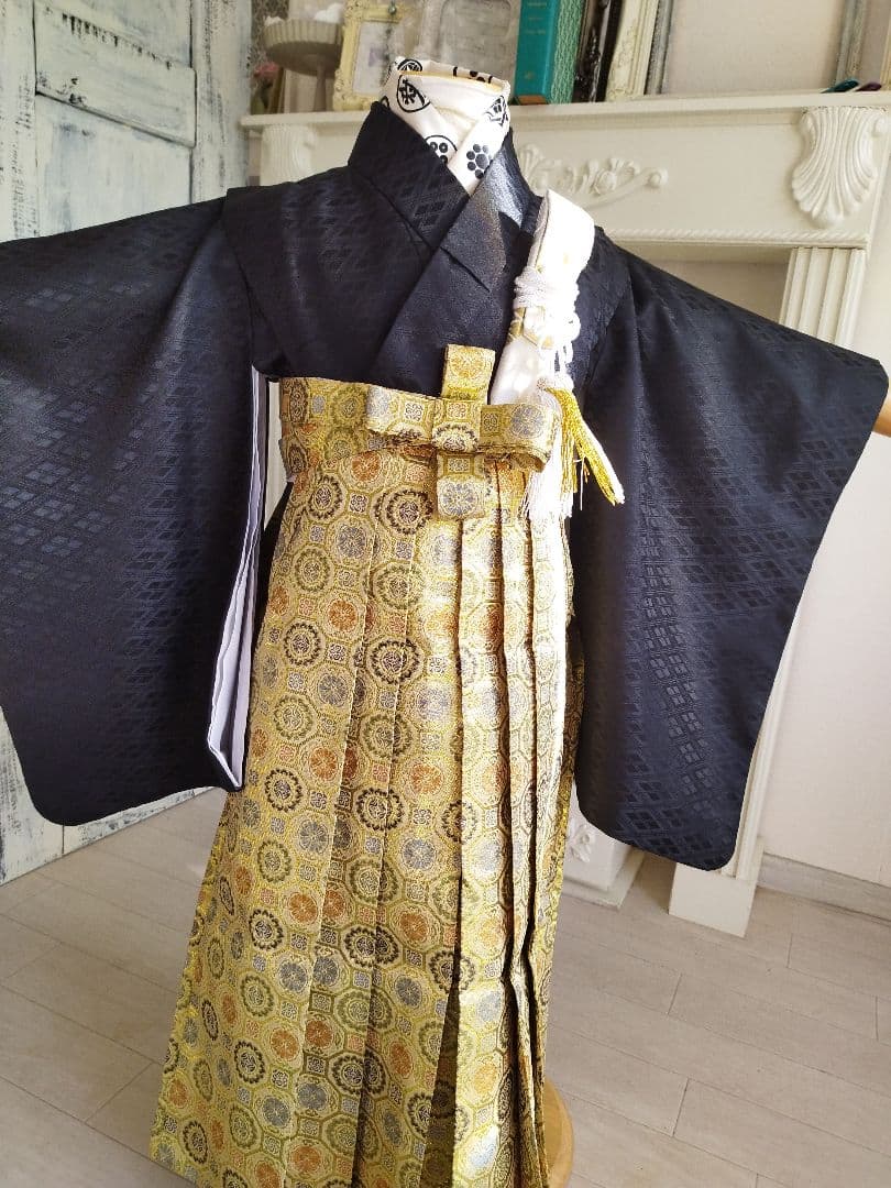 グリーン系の羽織りに金の袴が格好良い☆男の子七五三５歳