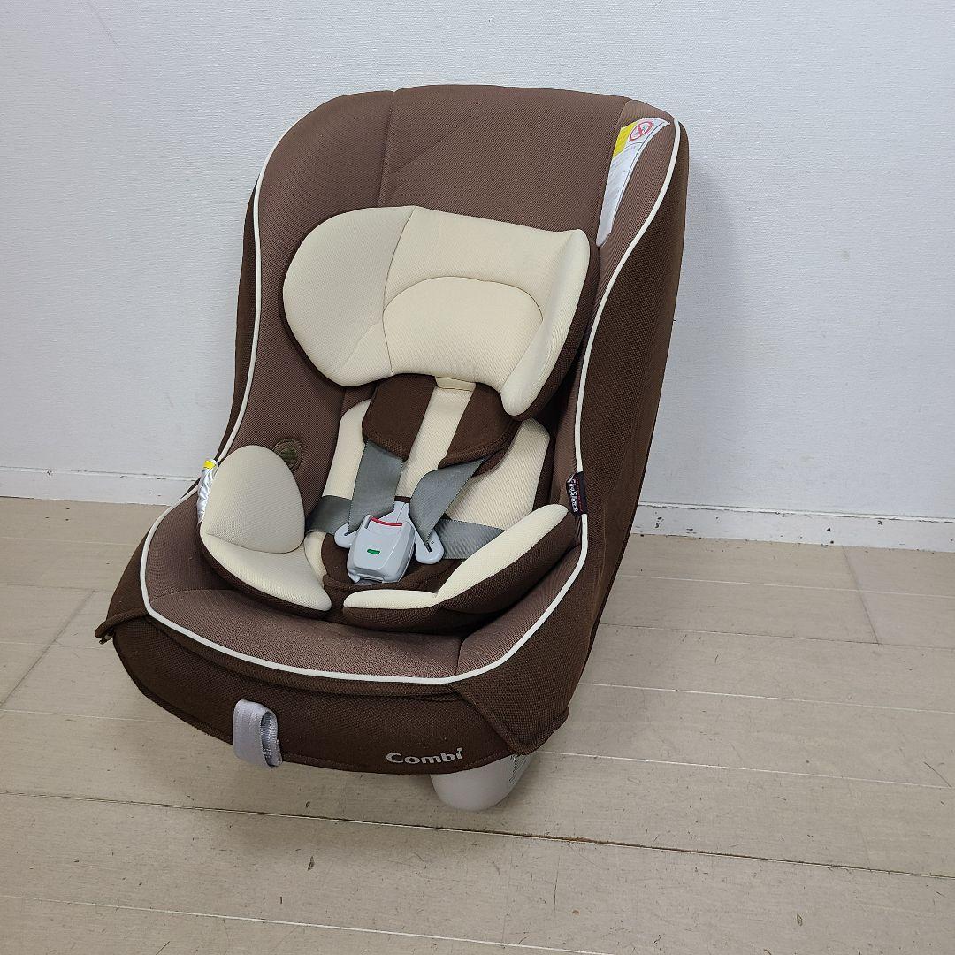 チ*ん様 超美品　チャイルドシート　新生児から4才　ジュニアシート　コンビ