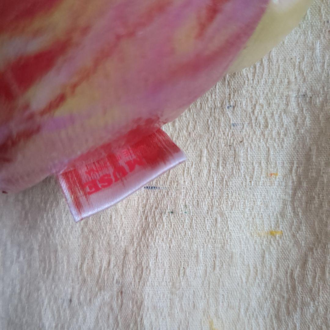 キティちゃんのぬいぐるみ　タグに汚れあり