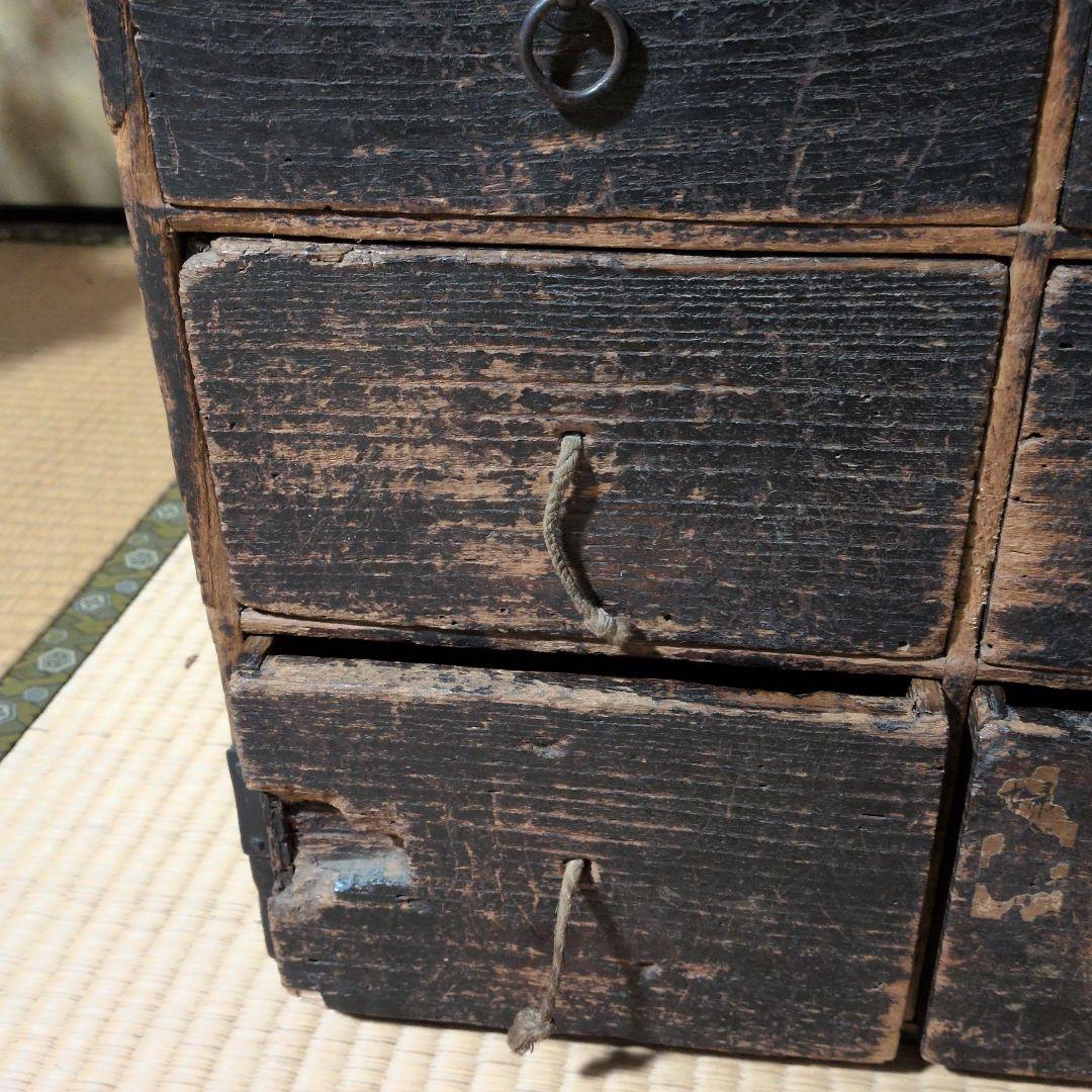 推定昭和初期 黒い木製6引き出しタンス