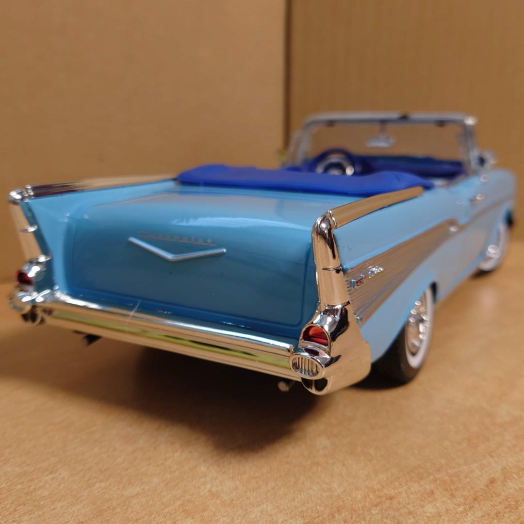 1/18 シボレーベルエアコンバーチブル レッド 1957 Chevy MM製