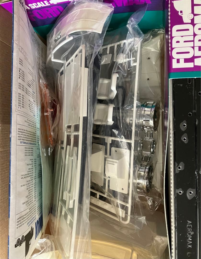 タミヤ 1/14RC トレーラーヘッド フォード エアロマックス - メルカリ