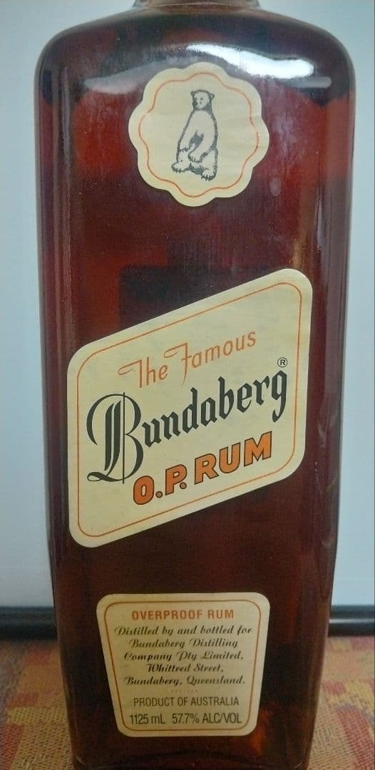 バンダーバーグ オーストラリア ラム 1125ml 旧ラベル