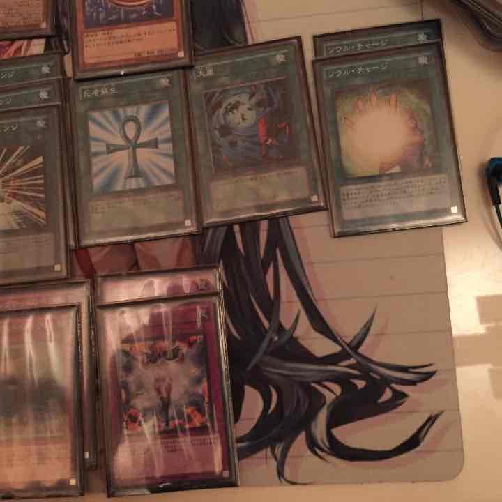 遊戯王 マスクHERO値段表示お願いします。