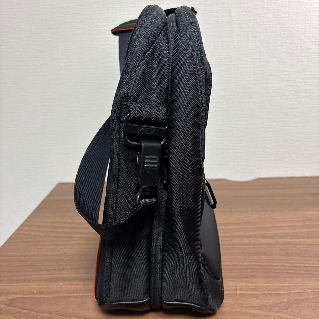 TUMI T-Tech ブリーフケース 5664D 黒 パソコン 16インチ以上のPC収納