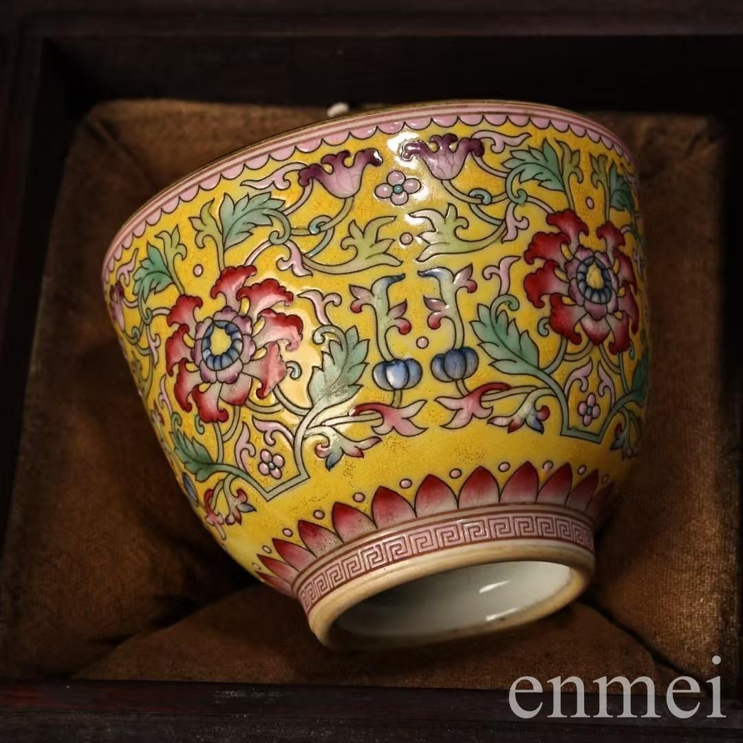 中国古美術・旧蔵乾隆年款・琺瑯彩・粉彩磁器小酒碗・