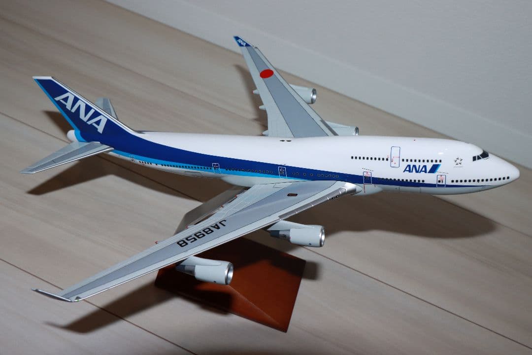 ANA ボーイング747-400 NH20064 1:200 ギヤ無し NH20064 ボーイング747