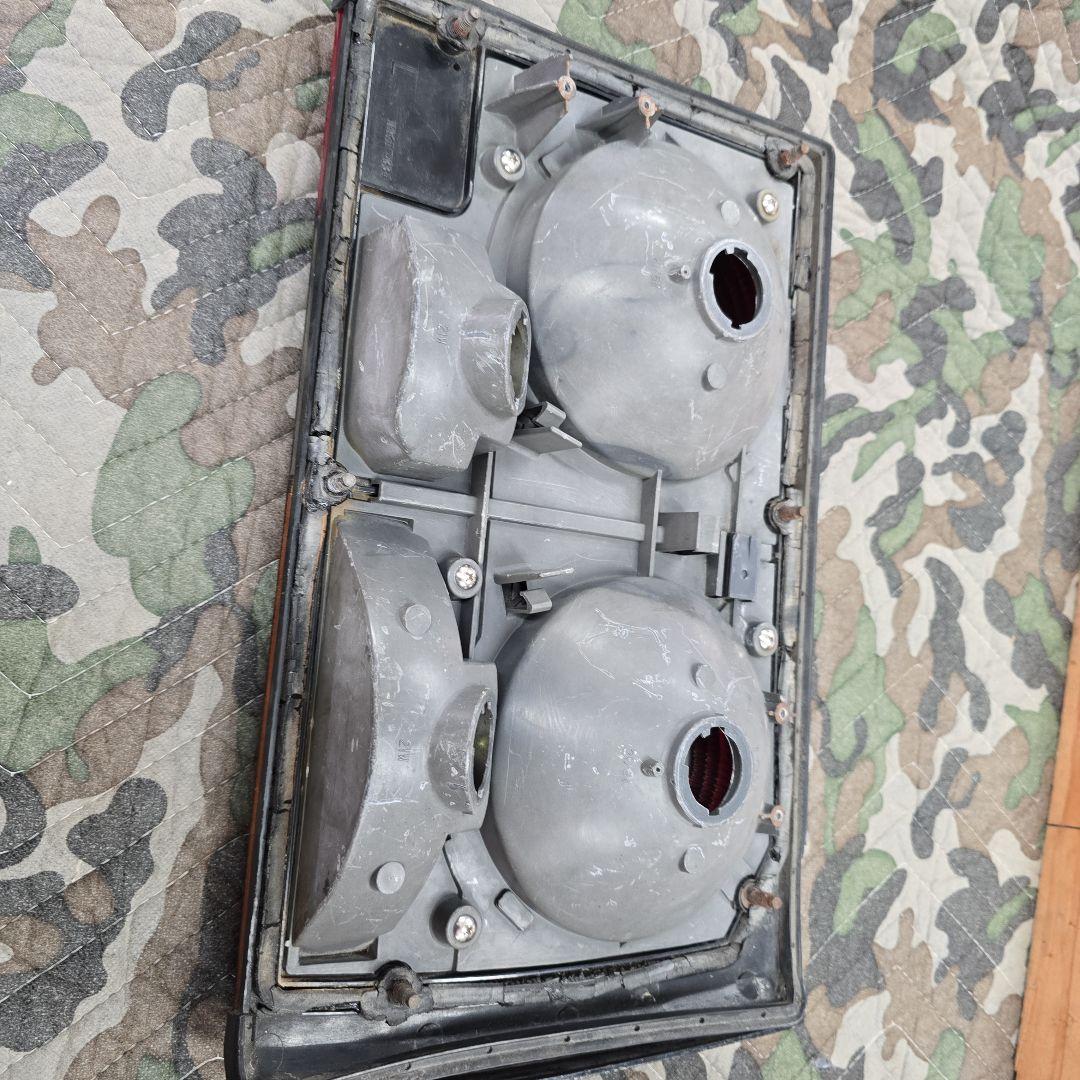 テールランプレンズのみ HR30スカイライン左右セット 傷あり ジャンク