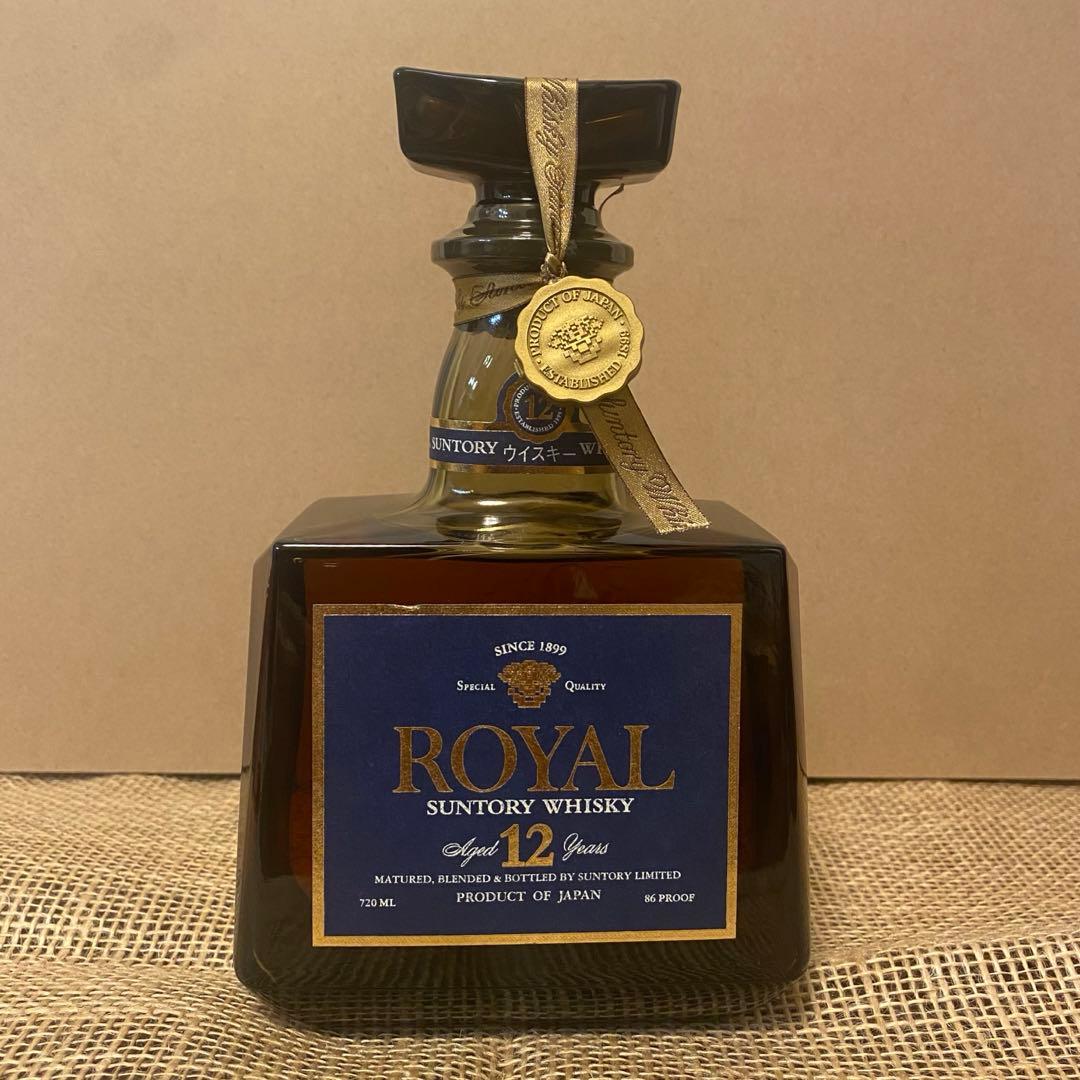 サントリーウイスキーローヤルプレミアム12年未開栓古酒箱付