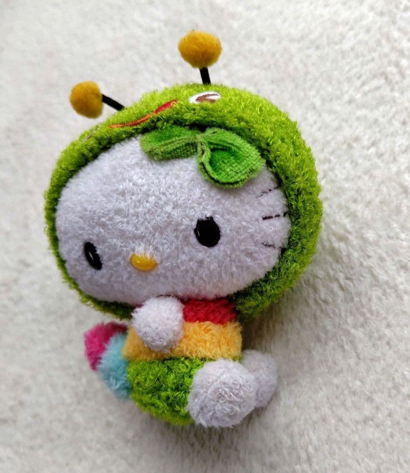 ハローキティカラフルパグマスコット あおむし レア ボールチェーン欠品