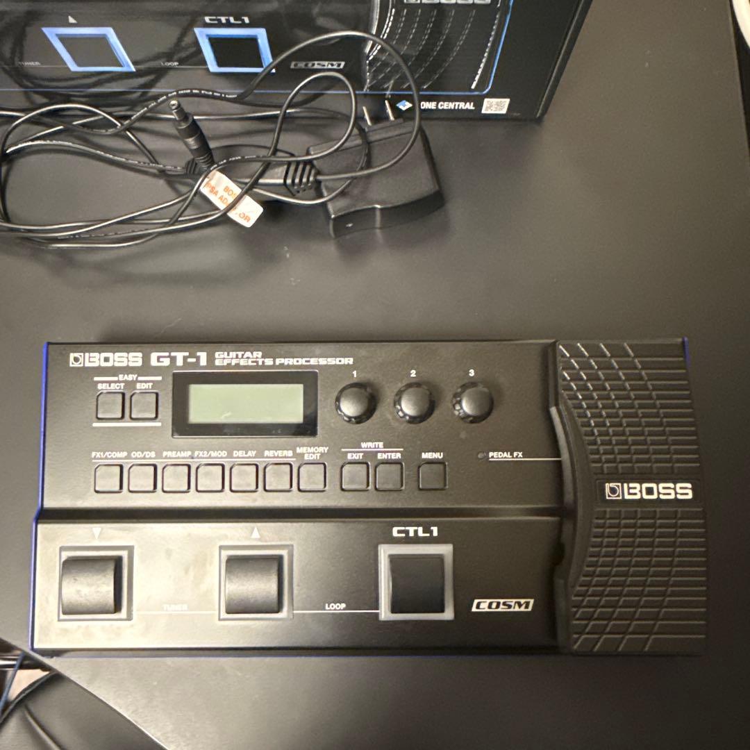 BOSS GT-1 ギターエフェクター PSA-100アダプター付き箱説明書あり