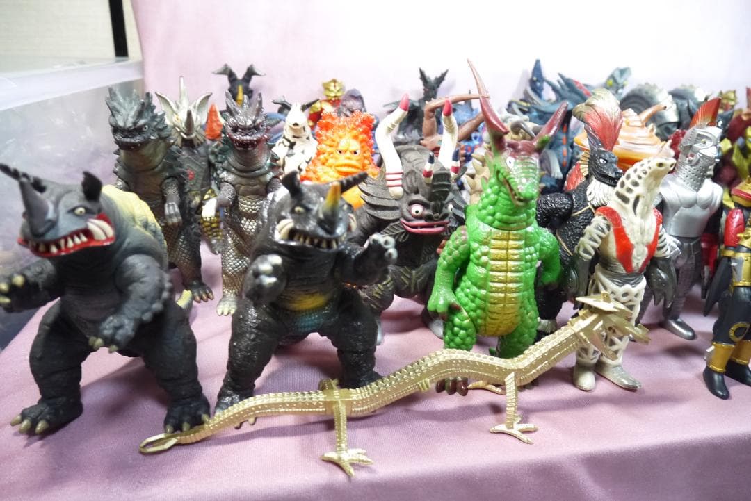 ウルトラ怪獣シリーズ　DXシリーズなど　怪獣ソフビ　65体セット