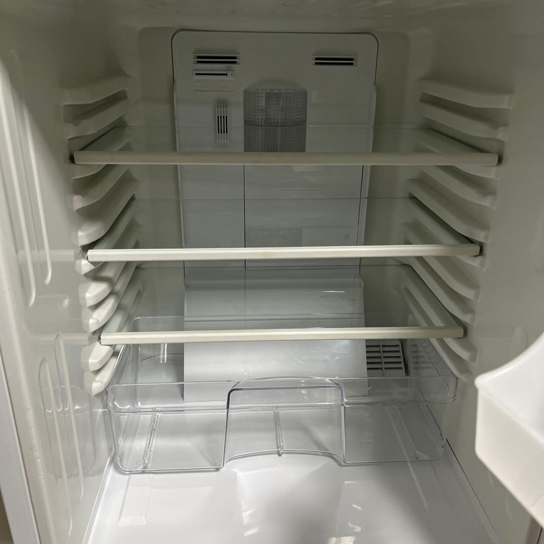 ホワイト棚付き冷蔵庫
