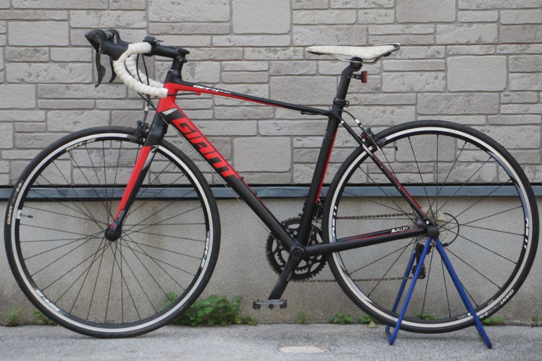 引き取り限定♪人気のGIANT♪DEFY♪軽量アルミフレームロードバイク♪