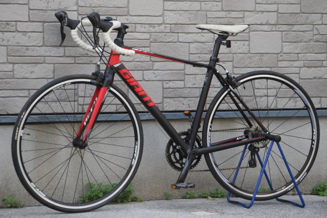 引き取り限定♪人気のGIANT♪DEFY♪軽量アルミフレームロードバイク♪
