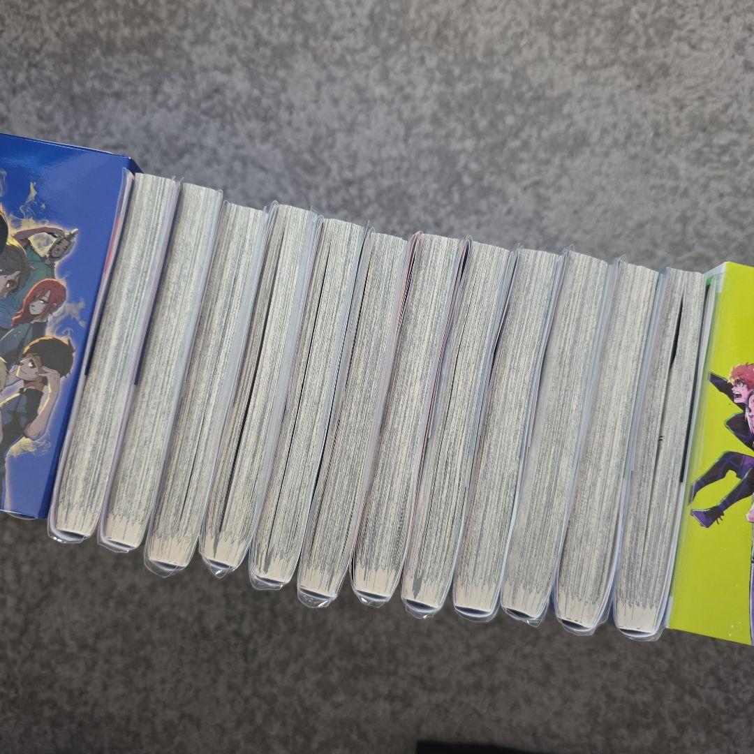 値下げ！ブルーロック 漫画 1-29巻 エピソード凪1-3巻 収納ボックス