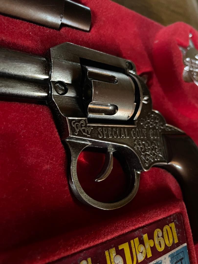 激レア 希少リボルバー付き スペシャルコルト601 Modern Toys