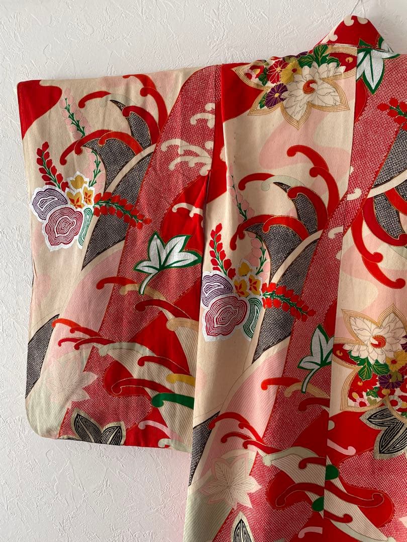 七五三　５歳〜６歳向き　アンティークお着物セット　髪飾り付き