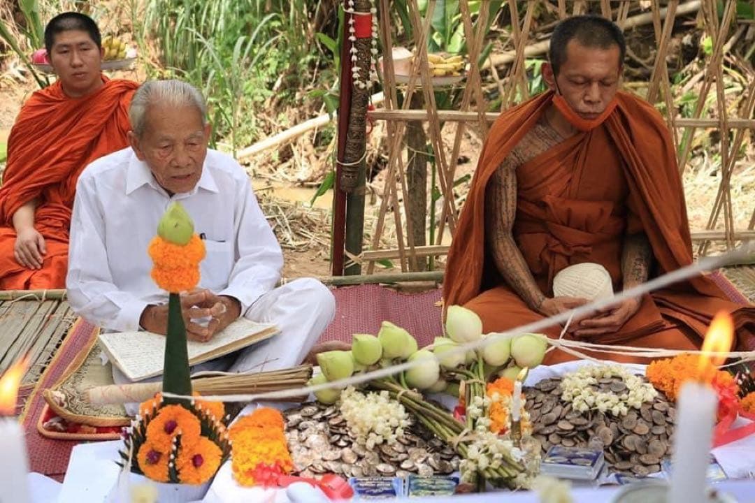 プラクルアン スアイェン タンスクサバイ師 超レア 無敵 守護 キャリア