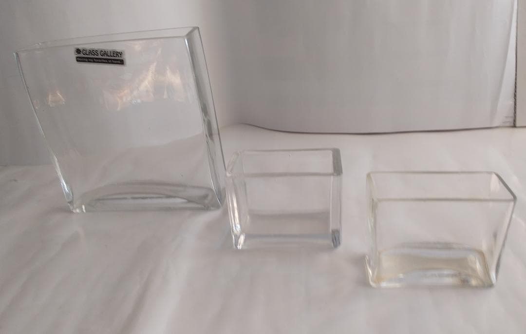 ユニーク な形状のガラス製 花瓶 花器 サンドアート ③ 3個セットです。 ユニーク な形状のガラス製 花瓶 花器 サンドアート ③ 3個セットです