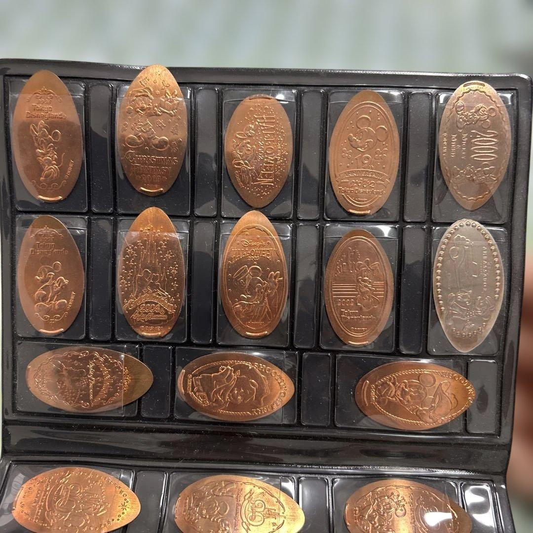 東京ディズニーリゾート メダリオンコレクションブック