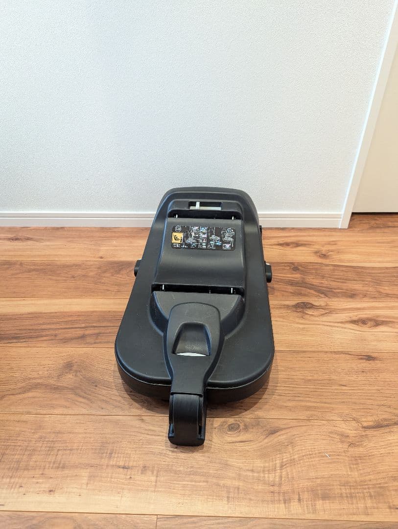 【美品】マキシコシ ベビーシート Cabrio Fix i-size セット