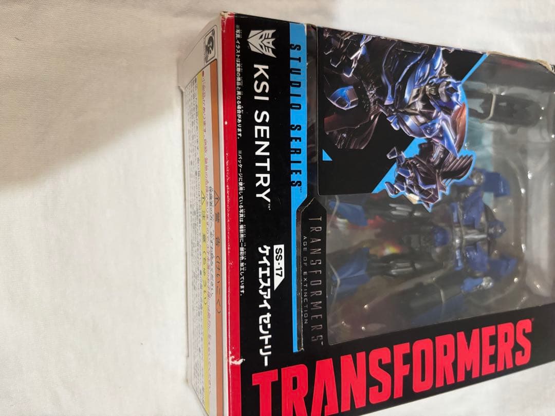 トランスフォーマー　ss 17 ケイエスアイセントリー　スタジオシリーズ　新品