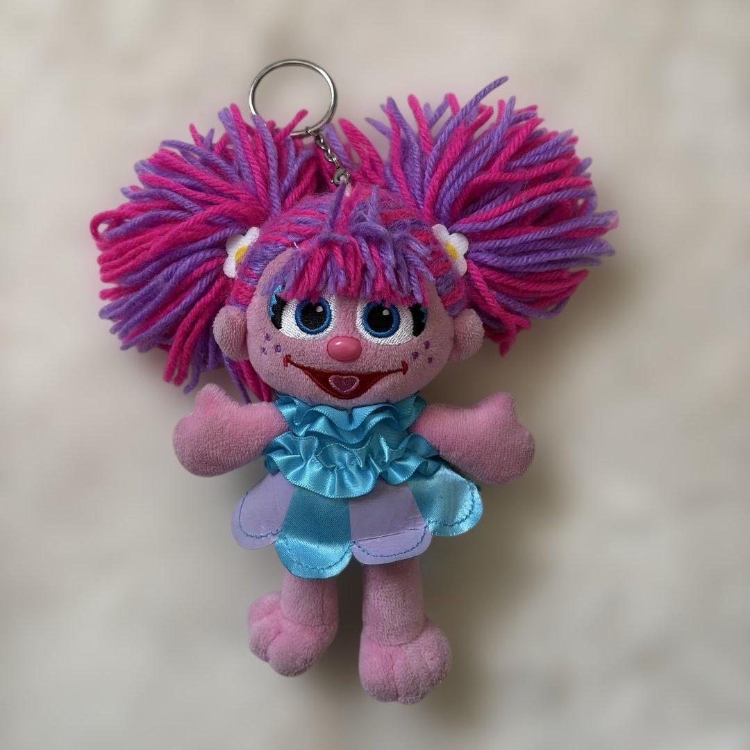 アビー・カダビー ぬいぐるみ キーホルダー付き ユニバ - メルカリ