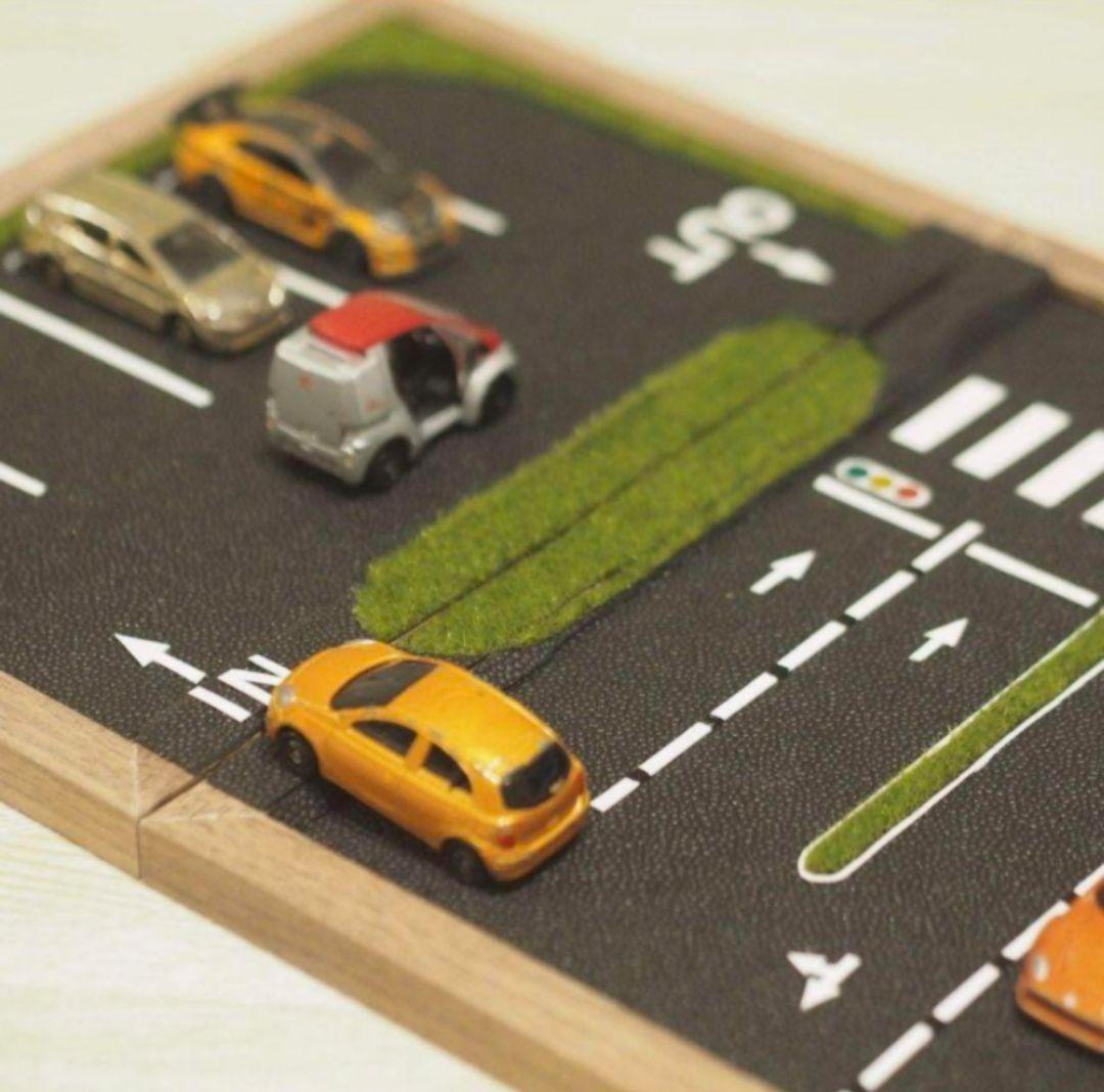 トミカ 道路&パーキング！ハンドメイド手作りおもちゃ 駐車場 - メルカリ