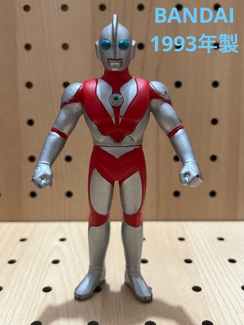 ウルトラマンパワード ソフビ 1993年製 - メルカリ