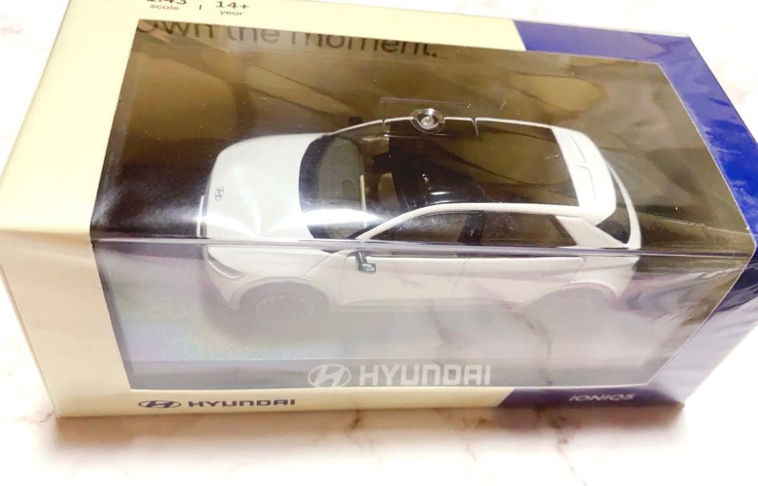 【新品】ヒュンダイ ヒョンデ 1:43 アイオニック5 ホワイト ミニカー