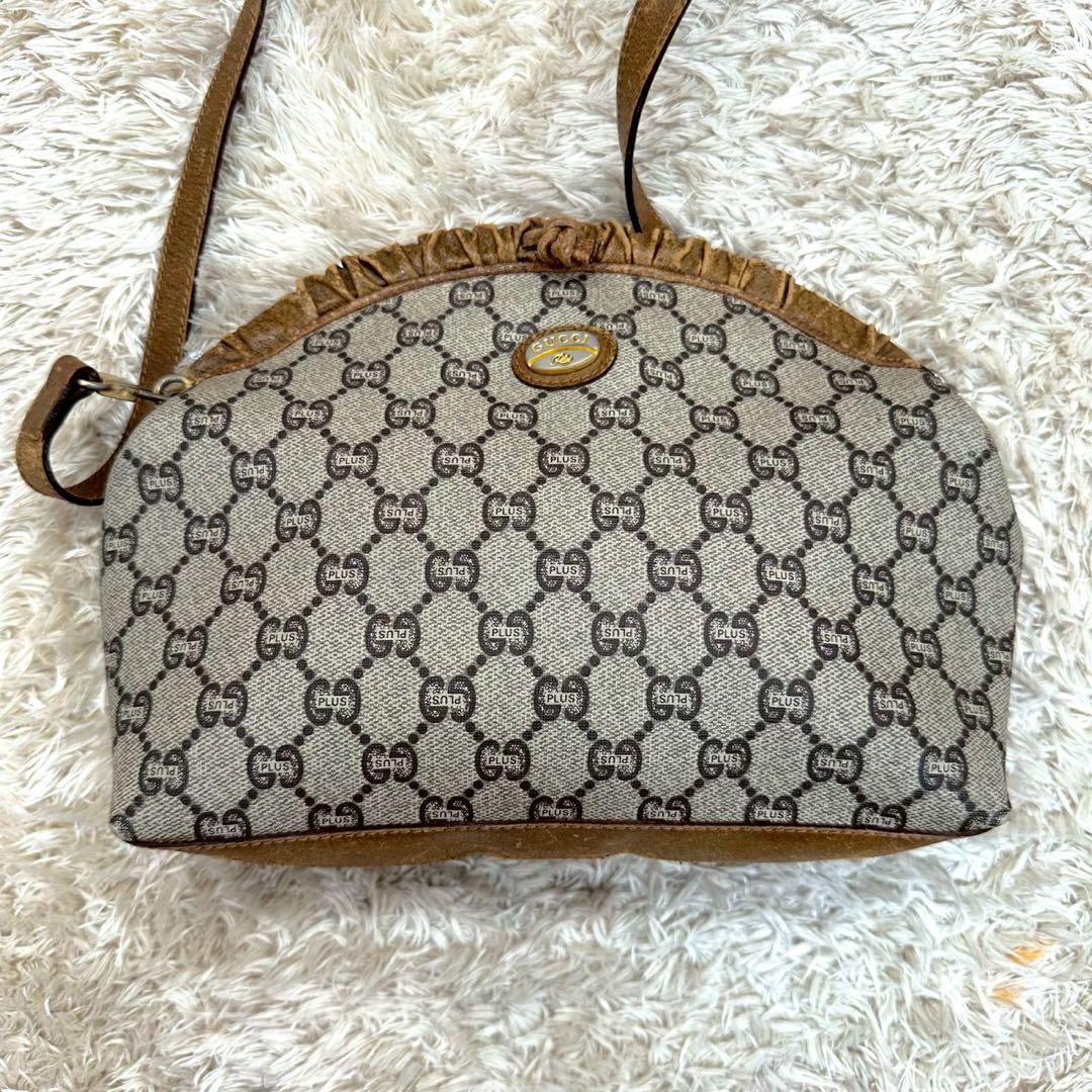 【美品】GUCCIプラス ショルダーバッグ がま口 ベージュ スプリーム GG柄