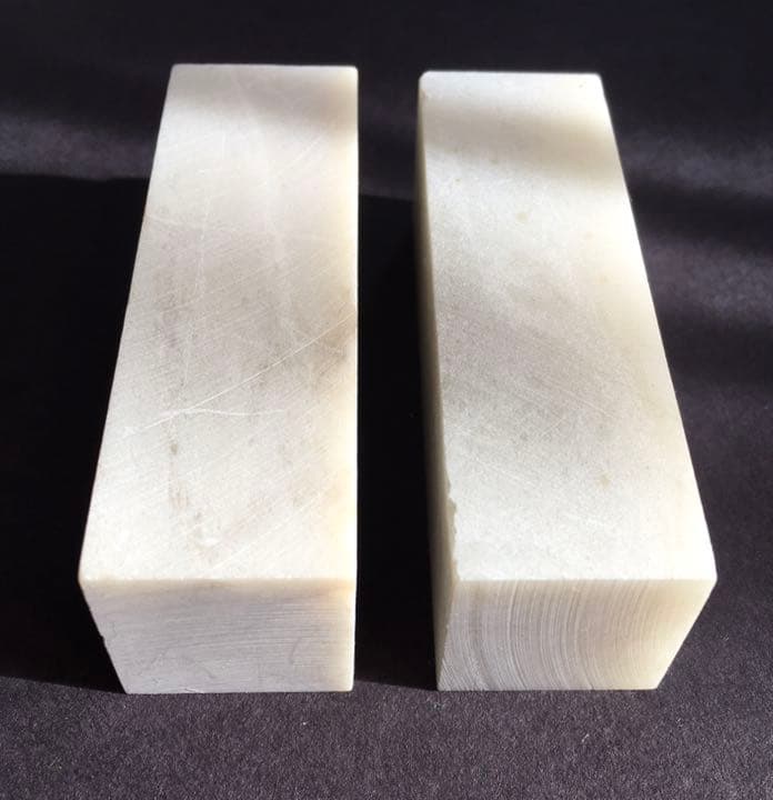 印材篆刻 (石印材2顆) 白 - メルカリ Q 篆刻用石印材 1顆