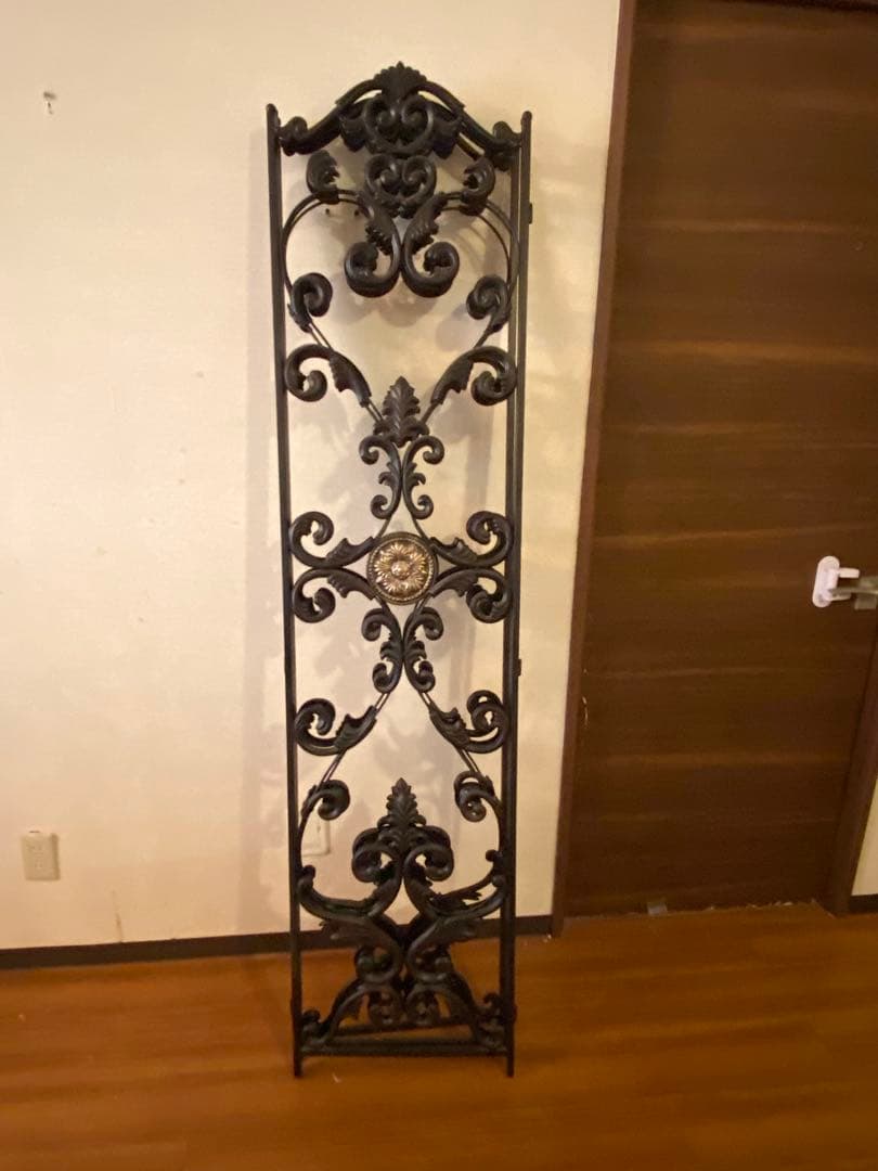 12/20まで！アンティーク調 アイアン製装飾パーテーション 3パネル